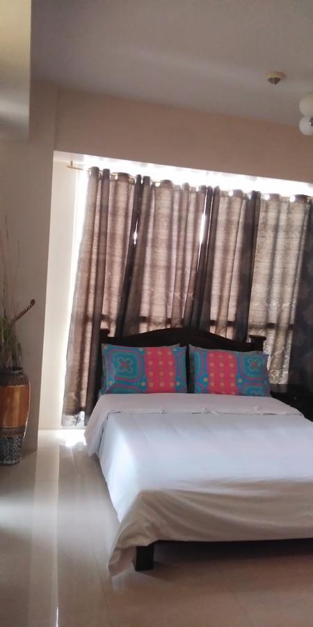 Palm Tree Genlex Condo Manila Kültér fotó